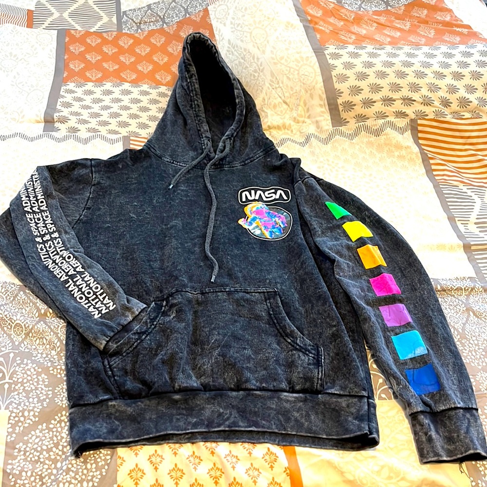 This is a size small hyperspace hoodie!!